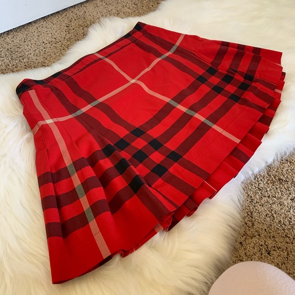 BURBERRY Red Plaid Nova Check Wrap Skirt Size 10 - Picture 2 of 10